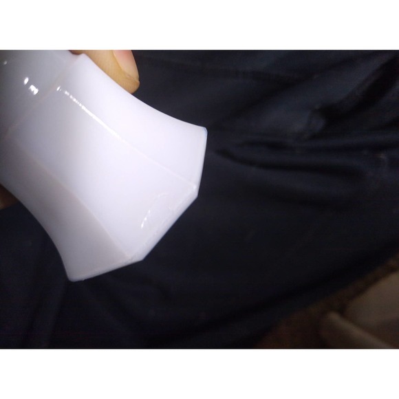 Hooiser glass milk glass vases (set of 3) - Picture 7 of 7